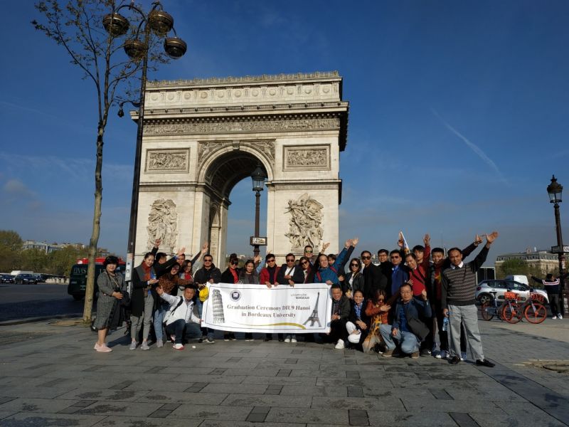 BS Nguyễn Văn Toàn dự lễ đón nhận bằng Nha Khoa  ĐẠI HỌC Y BORDEAUX  QG Pháp